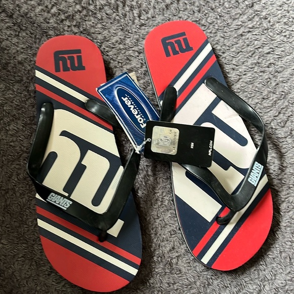 Authentic NY Giants Brand New with tags flip flops - Picture 1 of 6